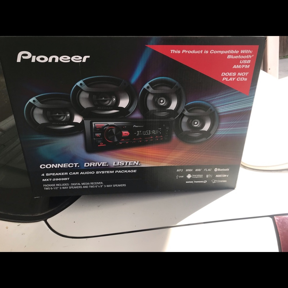 Pioneer speakers